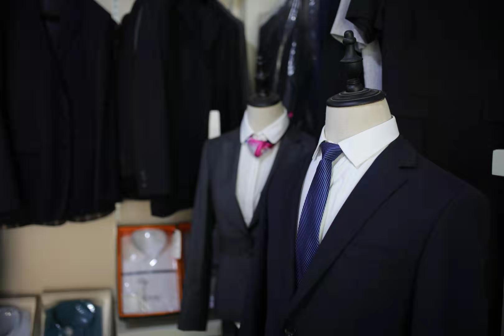 天津設(shè)計工作服的幾大要點！